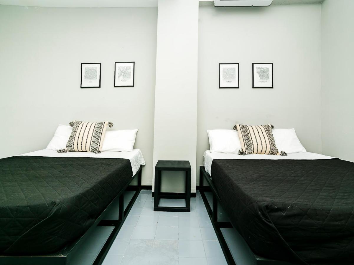 Adhoc Plaza Hotell Monterrey Eksteriør bilde